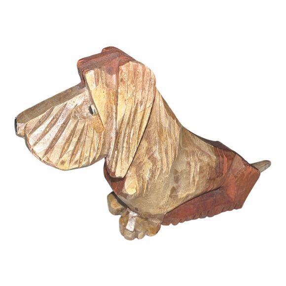 Basset Hound DOG FIGURINE Hand Carved Wooden Shelf Sitter folk Art collectible - Picture 1 of 10